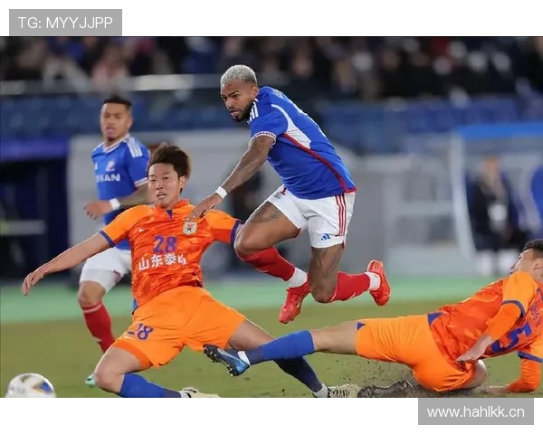 山东泰山中场衔接不畅，有序推进背后暴露关键枢纽缺失问题