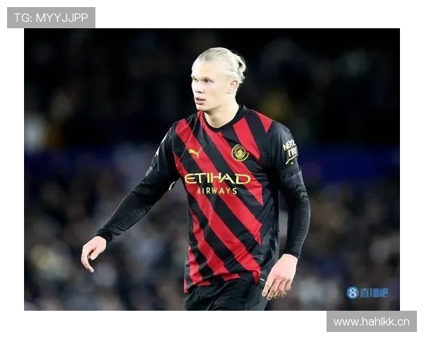 帕利尼亚在英超强强对话中的防守价值解析