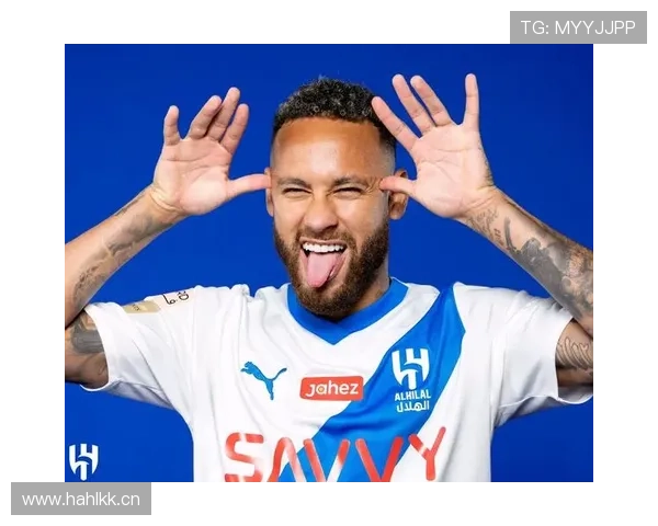 内马尔又在豪宅里晒早餐，隔着屏幕都能听到钱包在哭