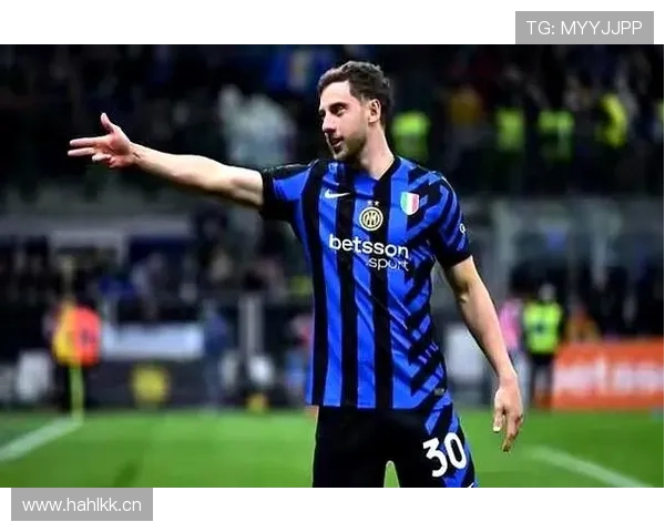 国际米兰边路体系依旧高效，传中依赖问题对赛季表现造成考验